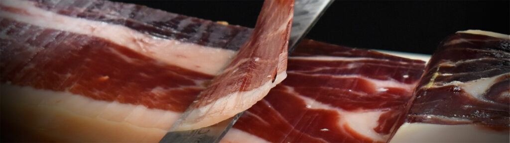 Ibericos ¿Qué es la tirosina del jamón ibérico?. Jamón de Bellota 100% Ibérico Torbiscal Loncheado a mano ¿Qué es la tirosina del jamón ibérico?